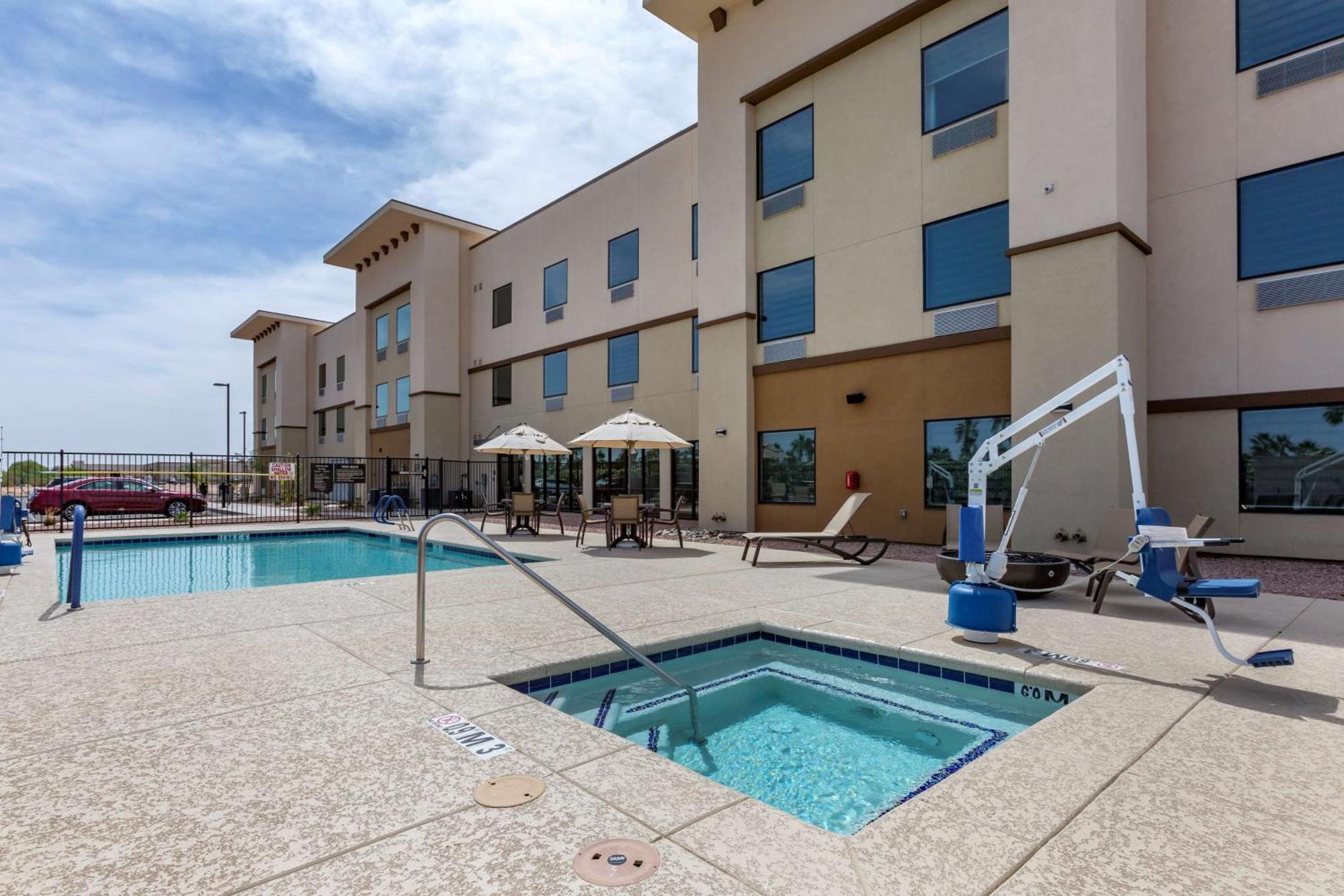 Best Western Plus Casa Grande Inn & Suites מראה חיצוני תמונה